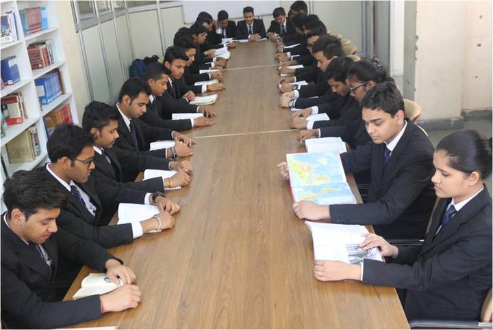 Hotel Management Colleges in Delhi