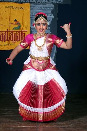 BharataNatya Arangetram of Sanjana Mirra of age 13 